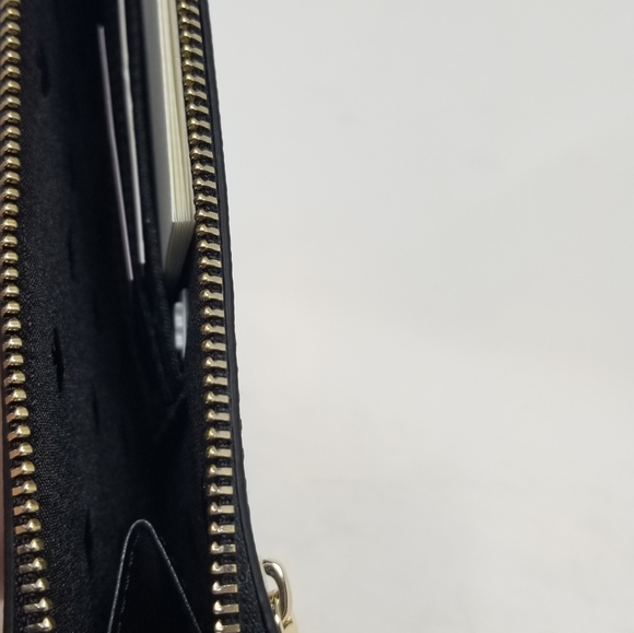 Kate Spade NEW Black Zip Wristlet Fits Phone - Picture 9 of 13